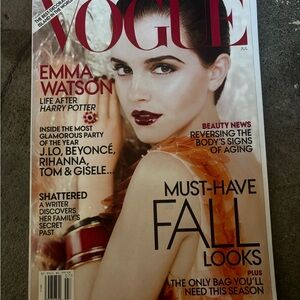 Vogue US July 2011 Magazine – Vintage 2010s